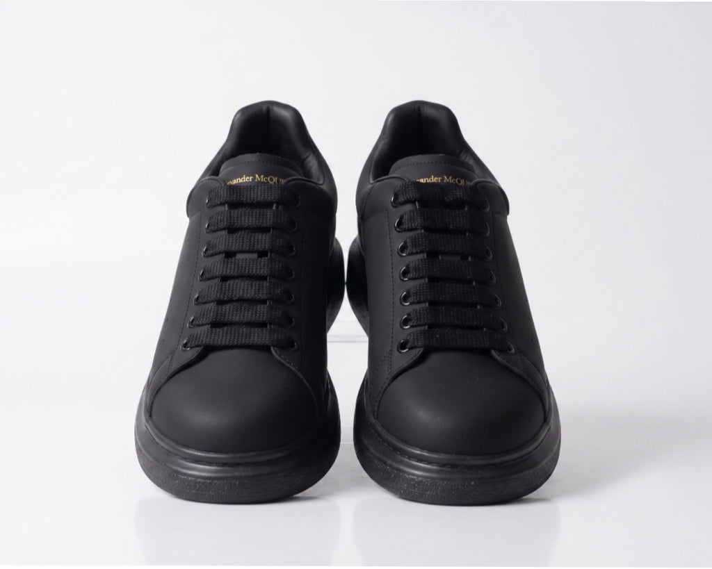 Alexander McQueen All Black